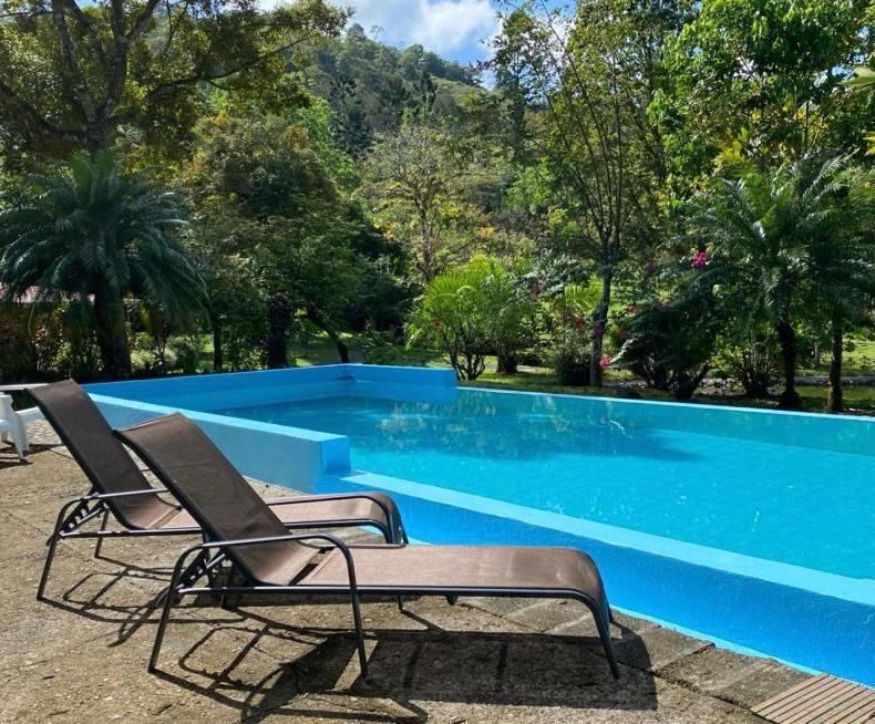 Siquirres Mountain Lodge Siqurres Da Alegria Bagian luar foto
